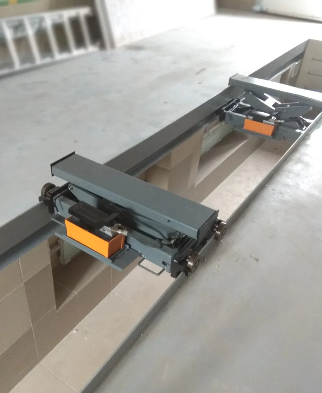 Траверса пневмогидравлическая г/п 3 т Хорекс Авто HRJ-XT-3A