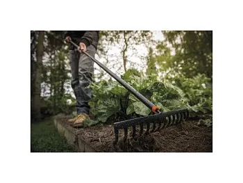 Грабли Solid FISKARS