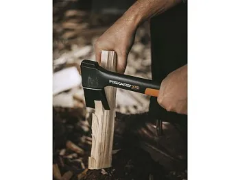 Топор универсальный X7 XS FISKARS