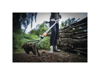 Культиватор QuikFit три зуба FISKARS