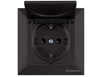 Розетка 1-ая (скрытая, с/з, шторки, с крышкой) черная, DARIA, MUTLUSAN