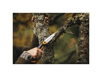 Пила садовая SW73 Xtract FISKARS