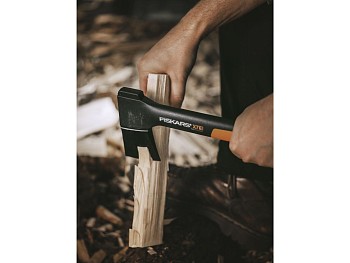 Топор универсальный X7 XS FISKARS